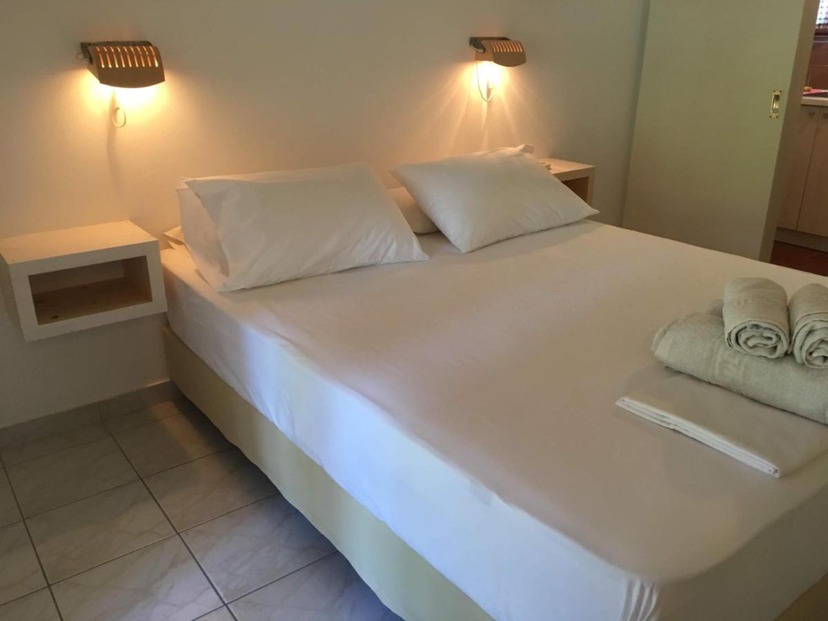Green Corner Villas Gouvia Ngoại thất bức ảnh